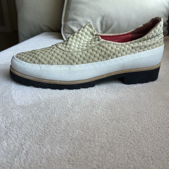 Pas de Rouge Tan & White Stretch Fabric Slip‎ On Flat Shoes Women EU 38.5 US 7.5 - Picture 2 of 16